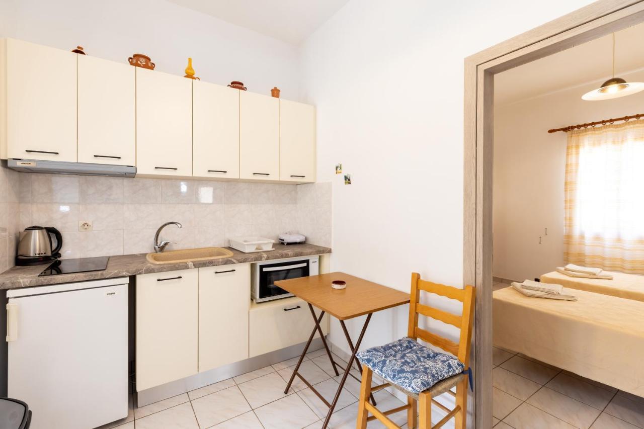 Peris Rooms Kamares  Esterno foto