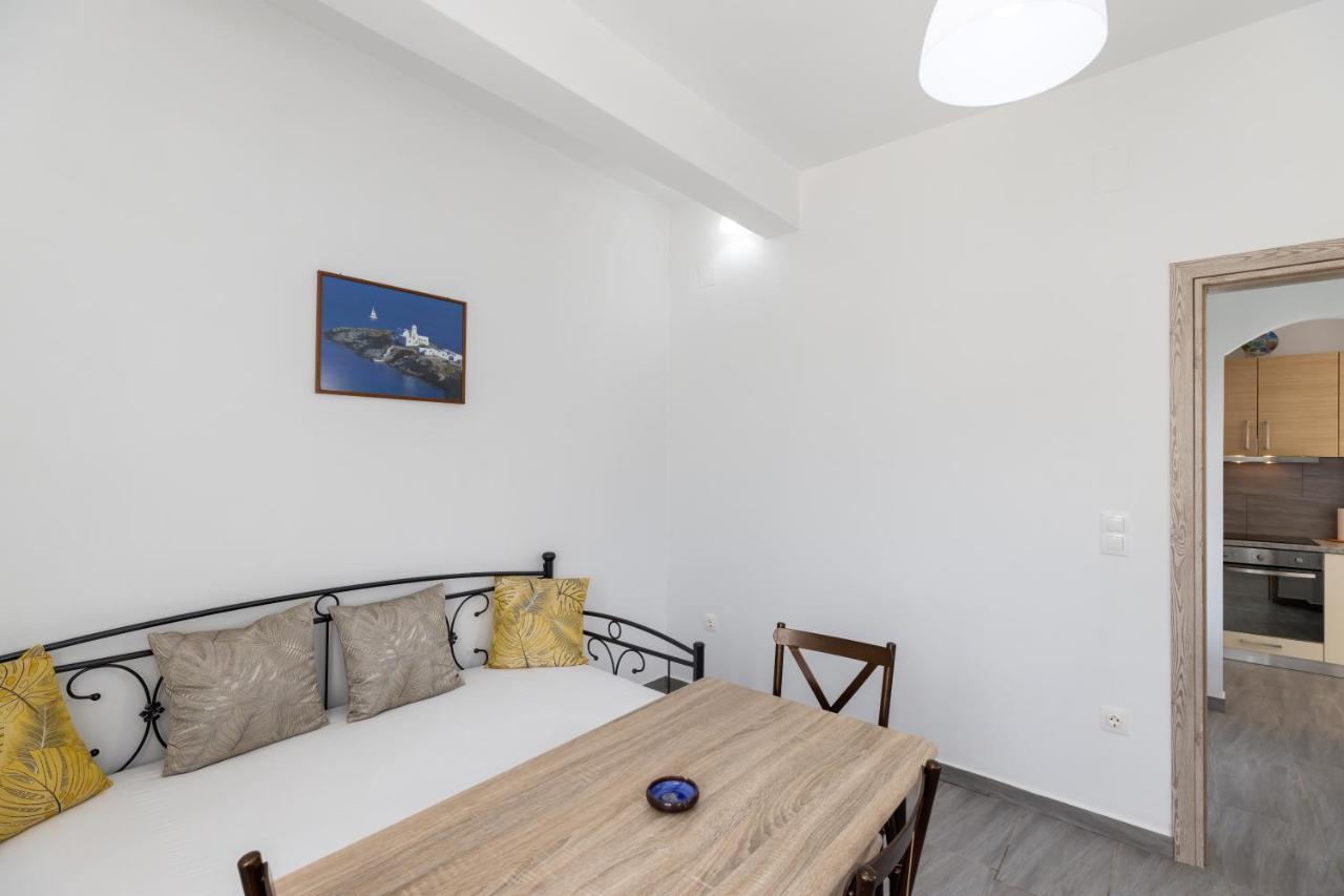 Peris Rooms Kamares  Esterno foto