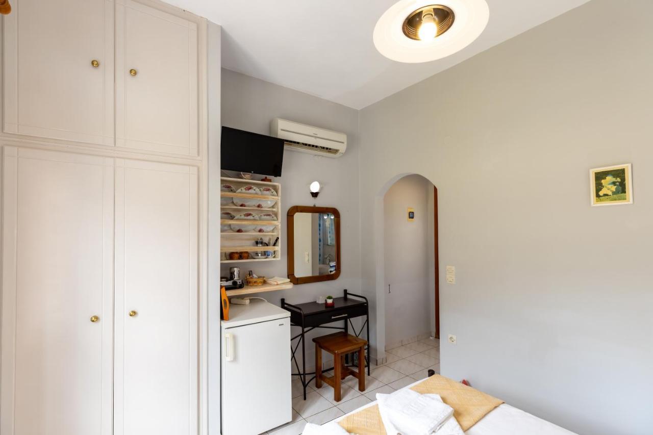 Peris Rooms Kamares  Esterno foto