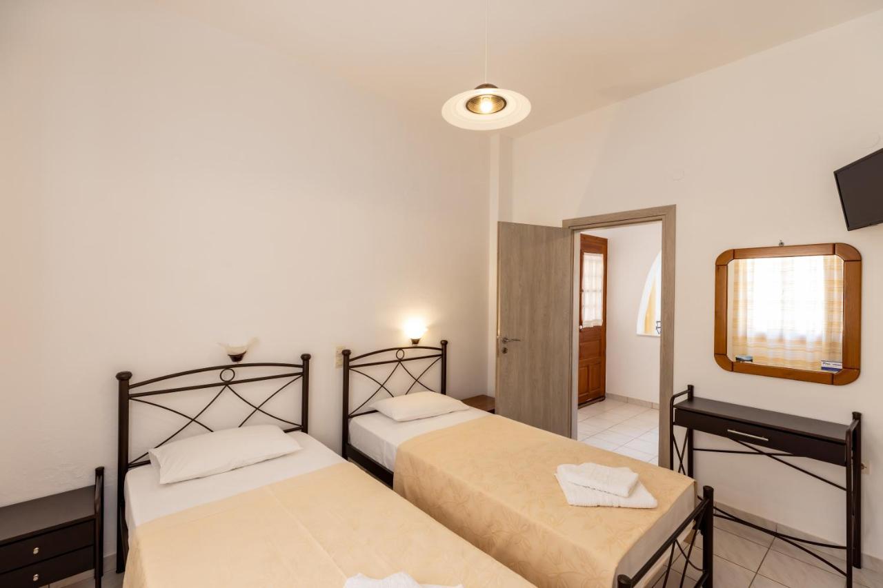 Peris Rooms Kamares  Esterno foto
