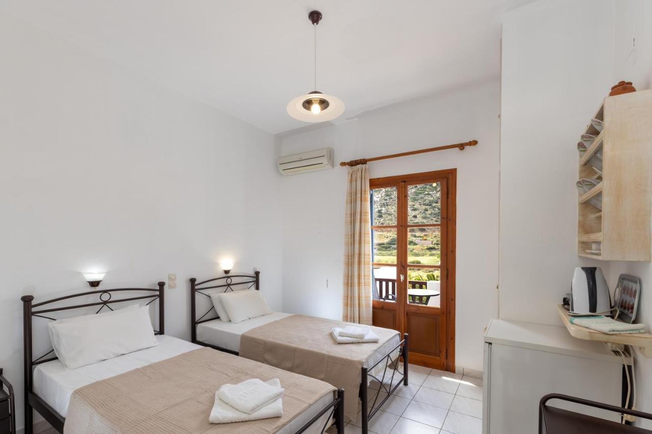 Peris Rooms Kamares  Esterno foto