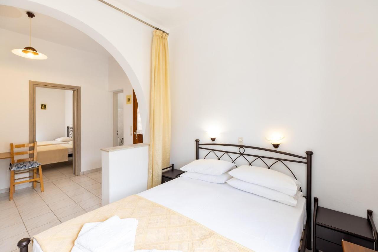 Peris Rooms Kamares  Esterno foto
