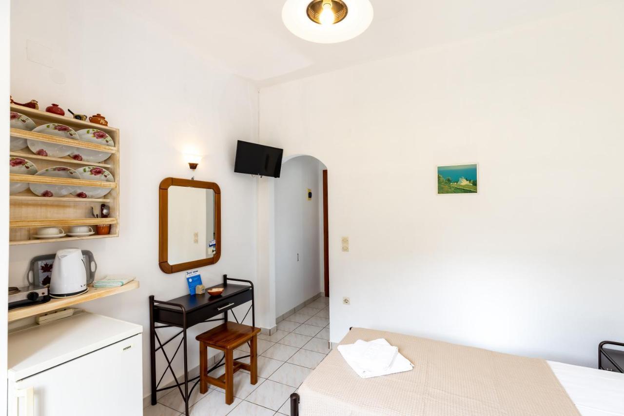 Peris Rooms Kamares  Esterno foto