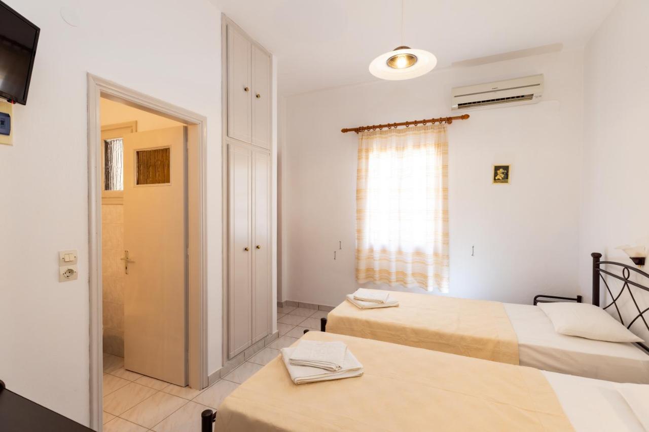 Peris Rooms Kamares  Esterno foto